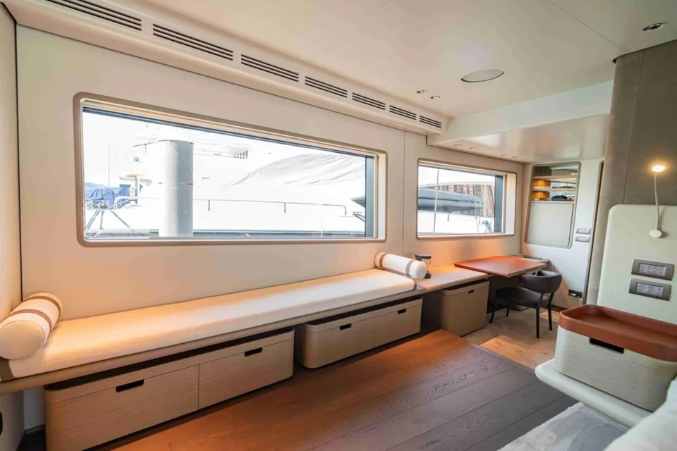 2024 Custom Line Navetta 30, photo 23