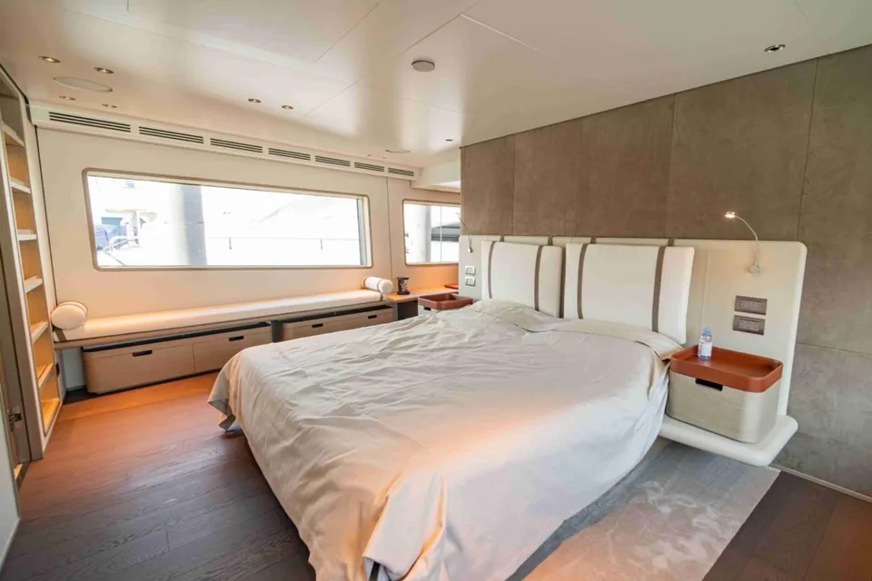 2024 Custom Line Navetta 30, photo 24