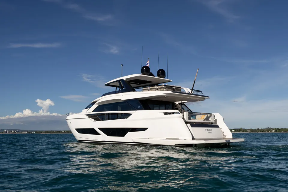 2023 Ferretti 860, photo 3