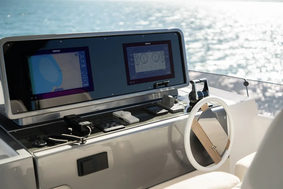2023 Ferretti 860, photo 17