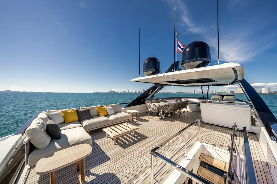 2023 Ferretti 860, photo 20