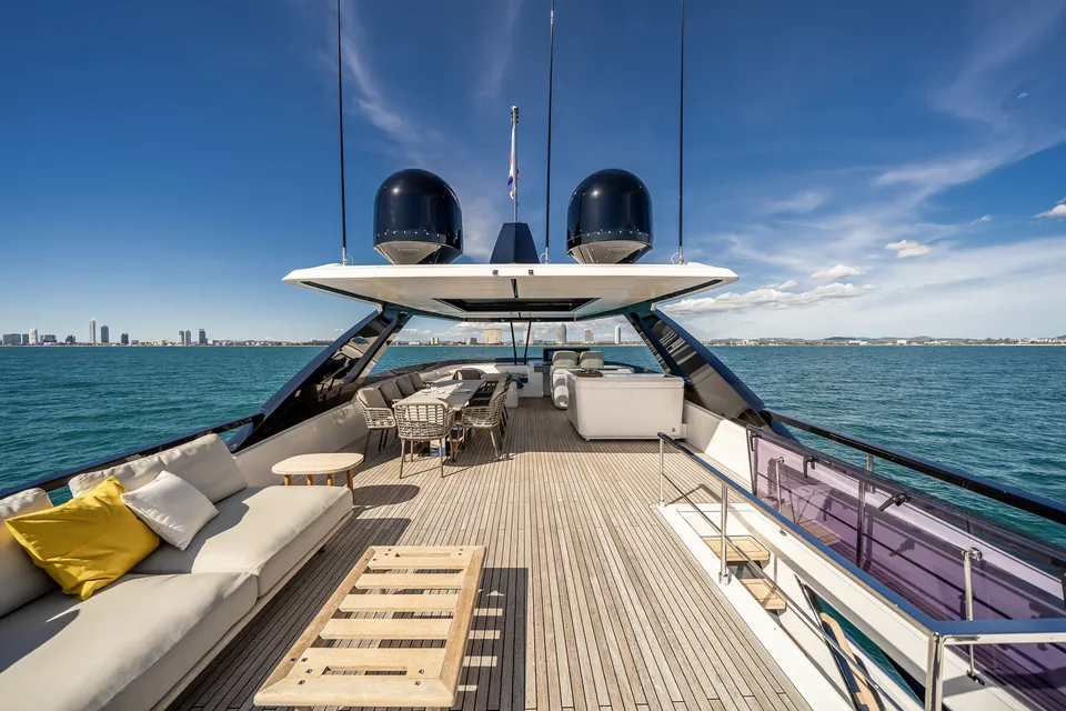 2023 Ferretti 860, photo 21