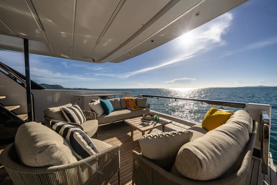 2023 Ferretti 860, photo 24