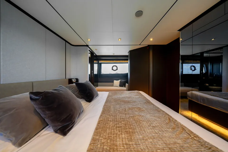 2023 Ferretti 860, photo 39