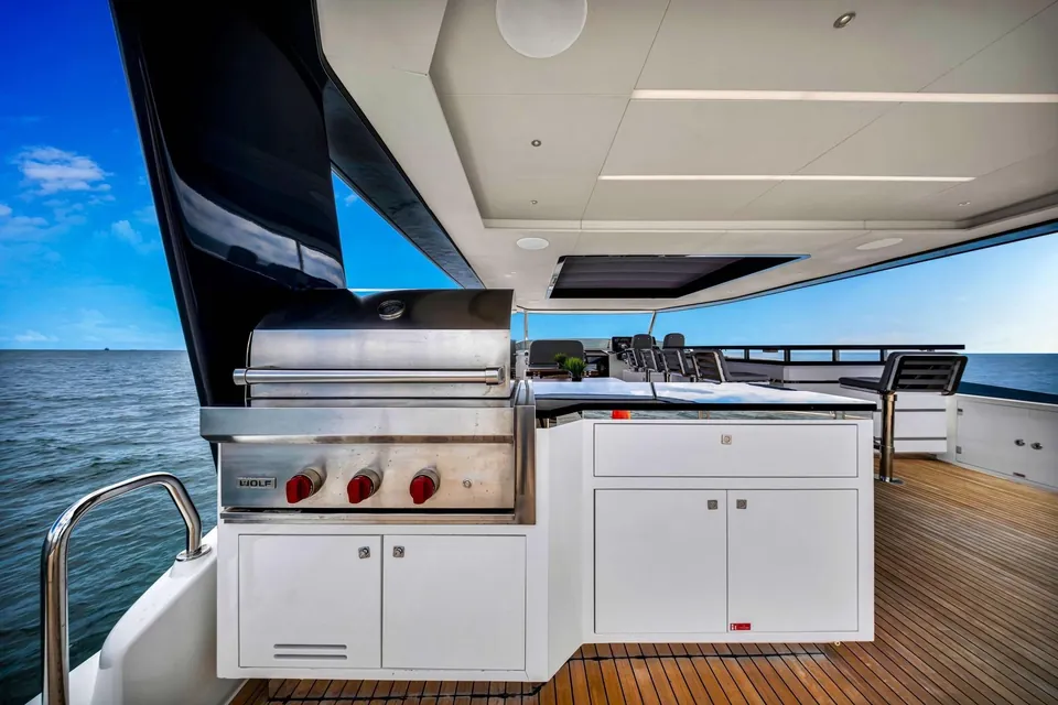 My Way, 2021 Sirena Yachts 88, photo 13