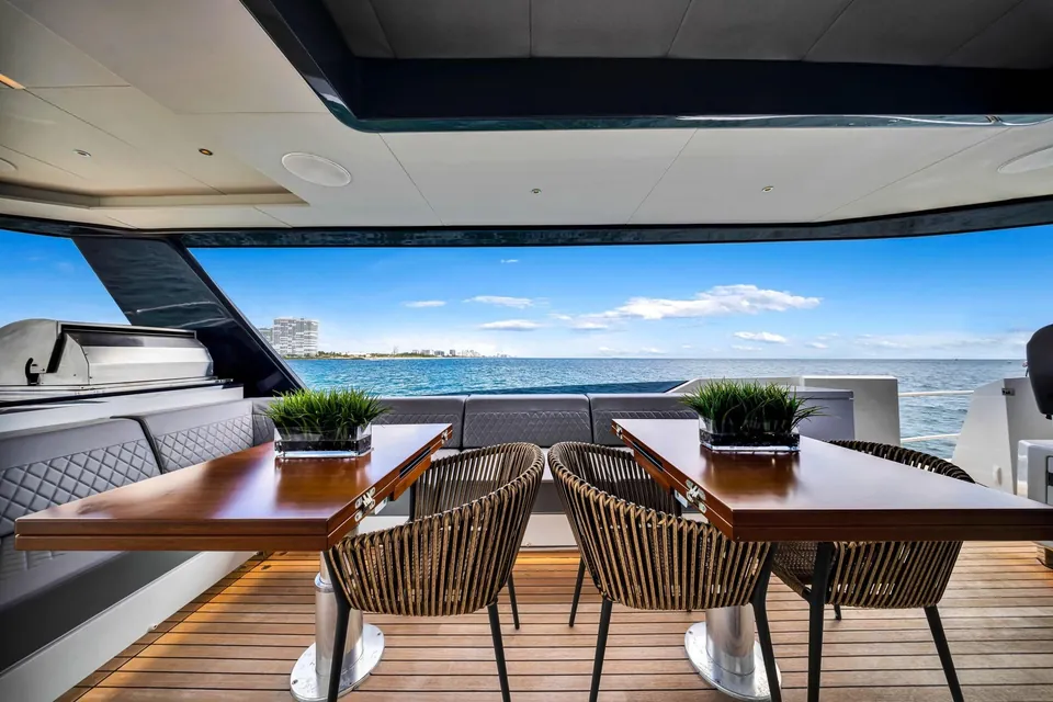 My Way, 2021 Sirena Yachts 88, photo 16