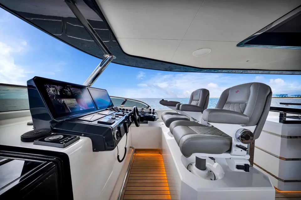 My Way, 2021 Sirena Yachts 88, photo 24
