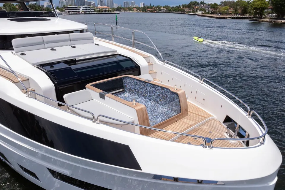 My Way, 2021 Sirena Yachts 88, photo 31