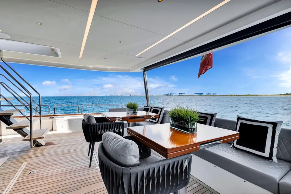 My Way, 2021 Sirena Yachts 88, photo 41