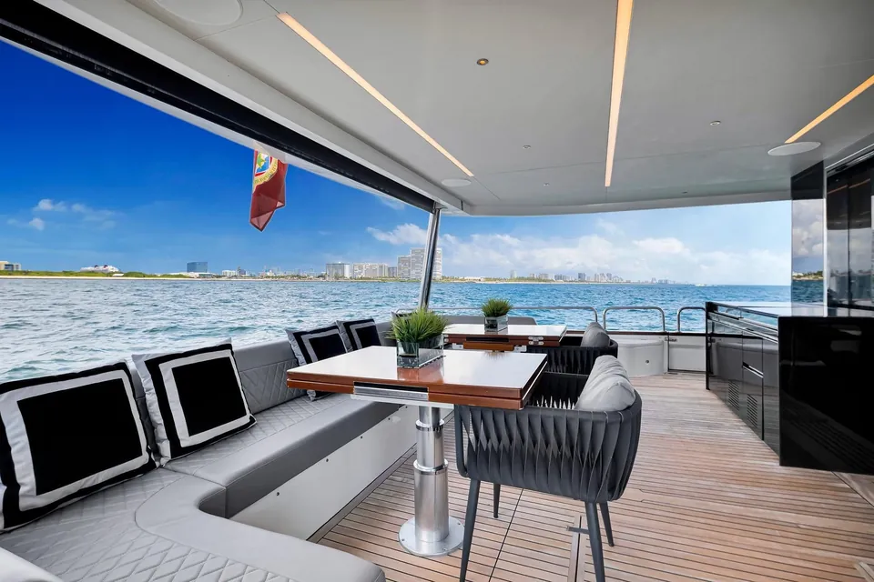 My Way, 2021 Sirena Yachts 88, photo 43