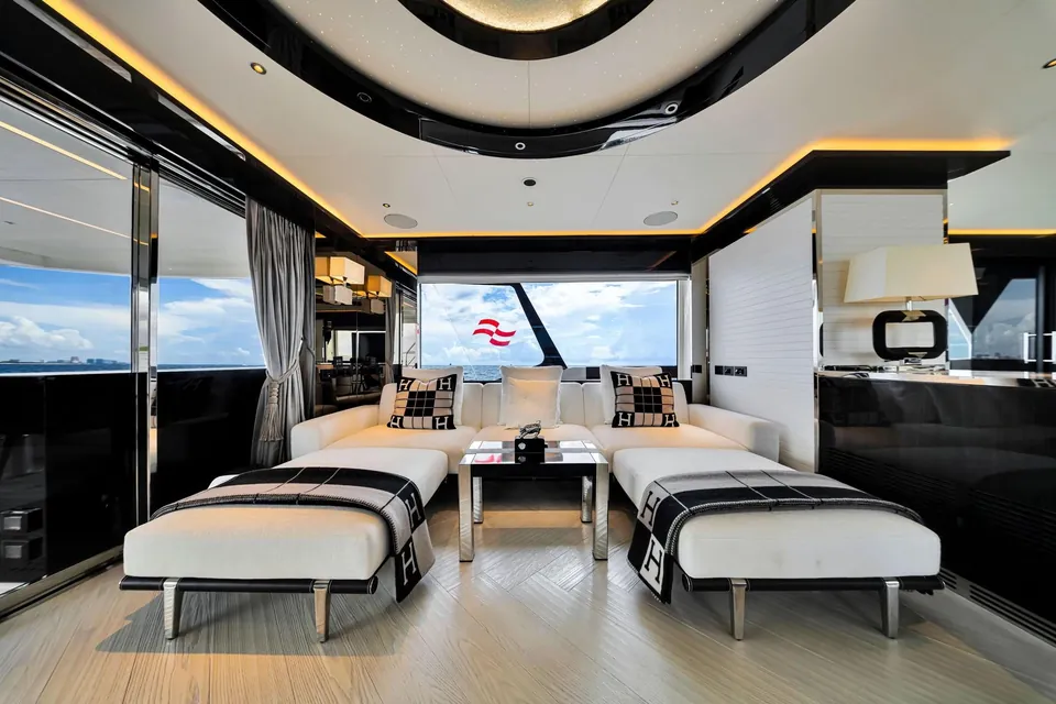 My Way, 2021 Sirena Yachts 88, photo 46
