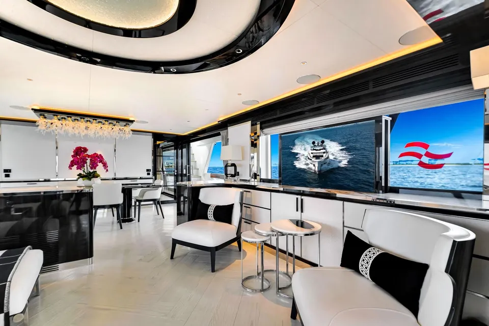My Way, 2021 Sirena Yachts 88, photo 48