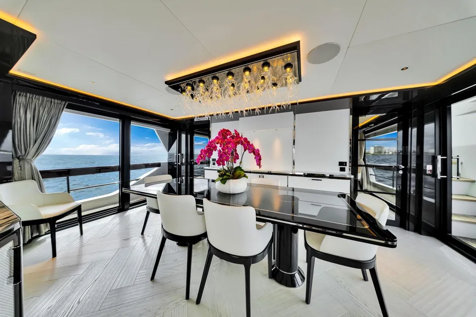 My Way, 2021 Sirena Yachts 88, photo 53