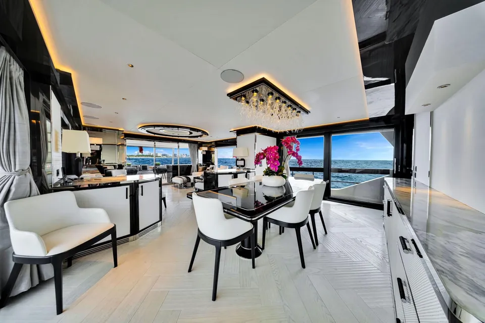 My Way, 2021 Sirena Yachts 88, photo 57