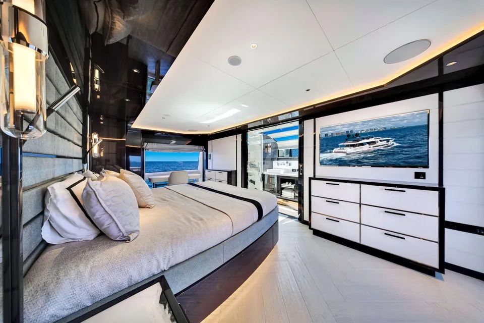 My Way, 2021 Sirena Yachts 88, photo 64