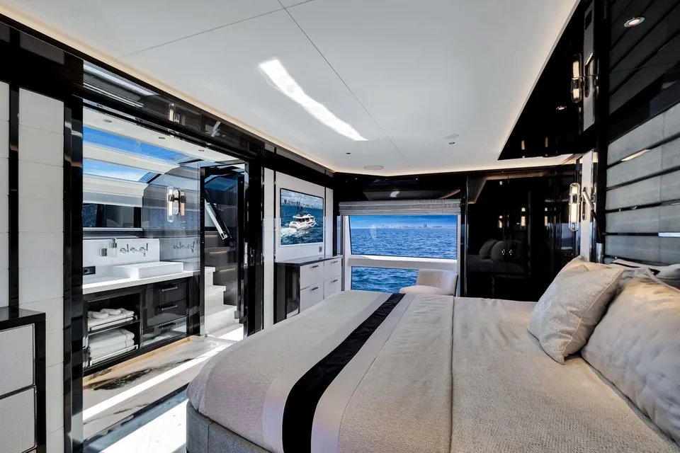 My Way, 2021 Sirena Yachts 88, photo 69