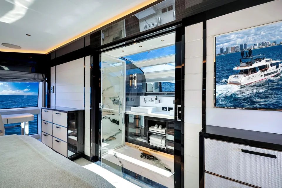 My Way, 2021 Sirena Yachts 88, photo 74