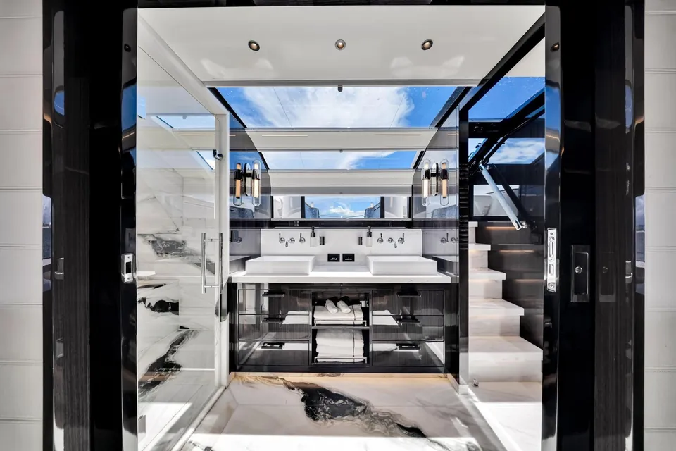 My Way, 2021 Sirena Yachts 88, photo 75