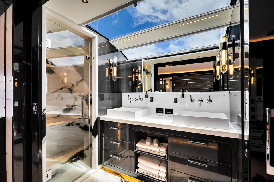 My Way, 2021 Sirena Yachts 88, photo 77