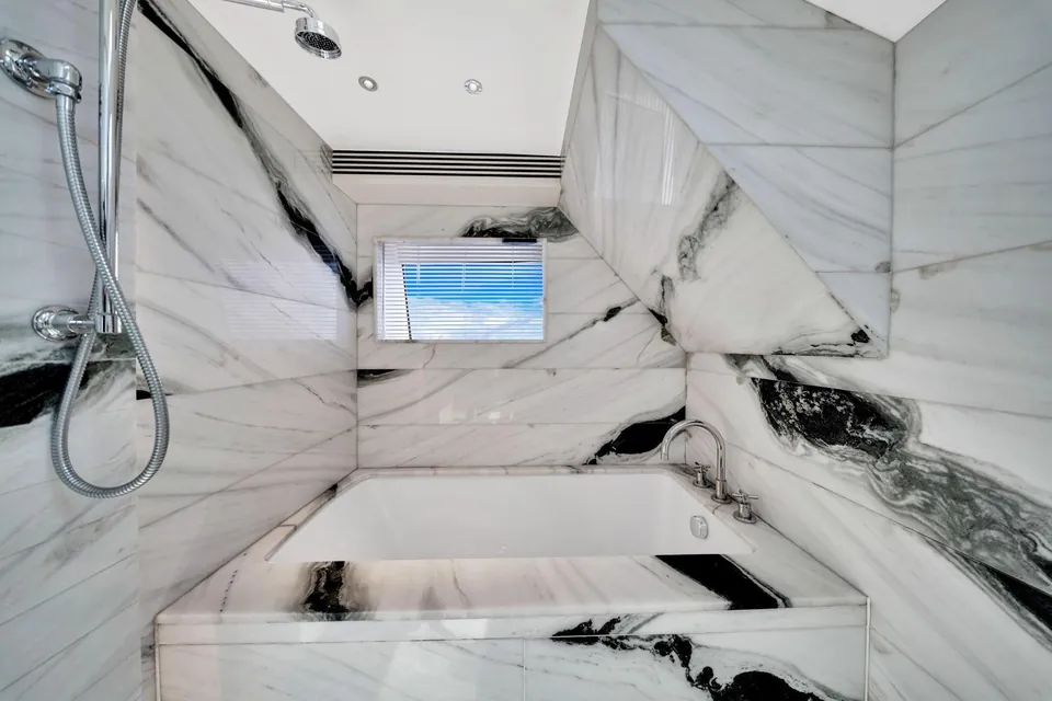 My Way, 2021 Sirena Yachts 88, photo 81