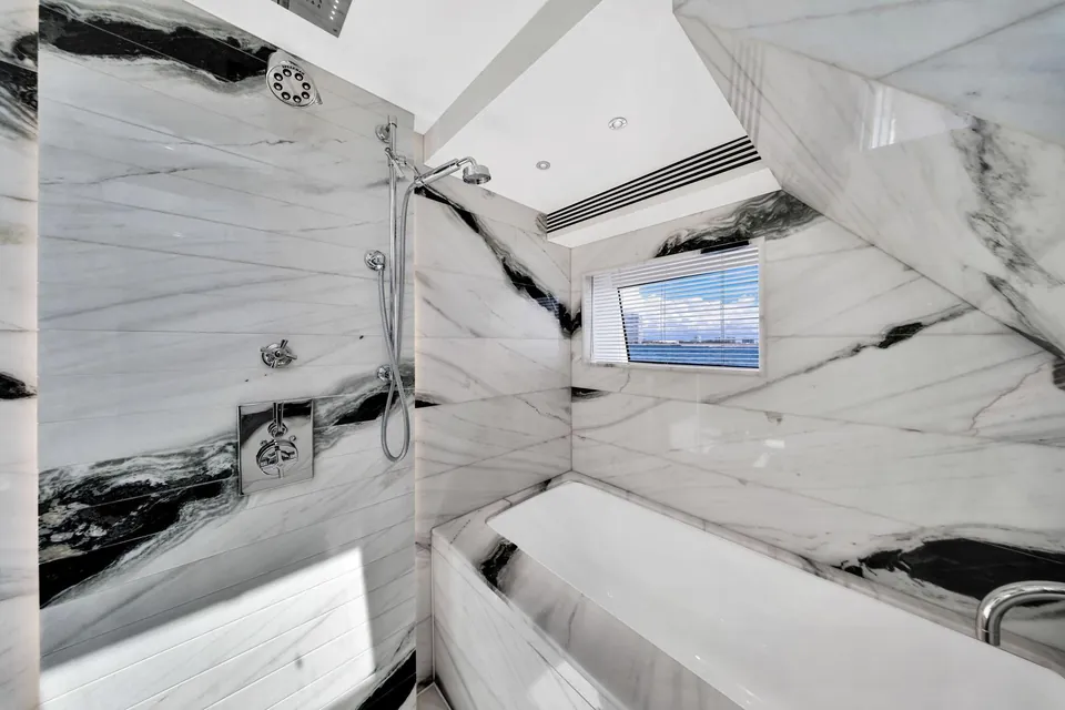 My Way, 2021 Sirena Yachts 88, photo 82
