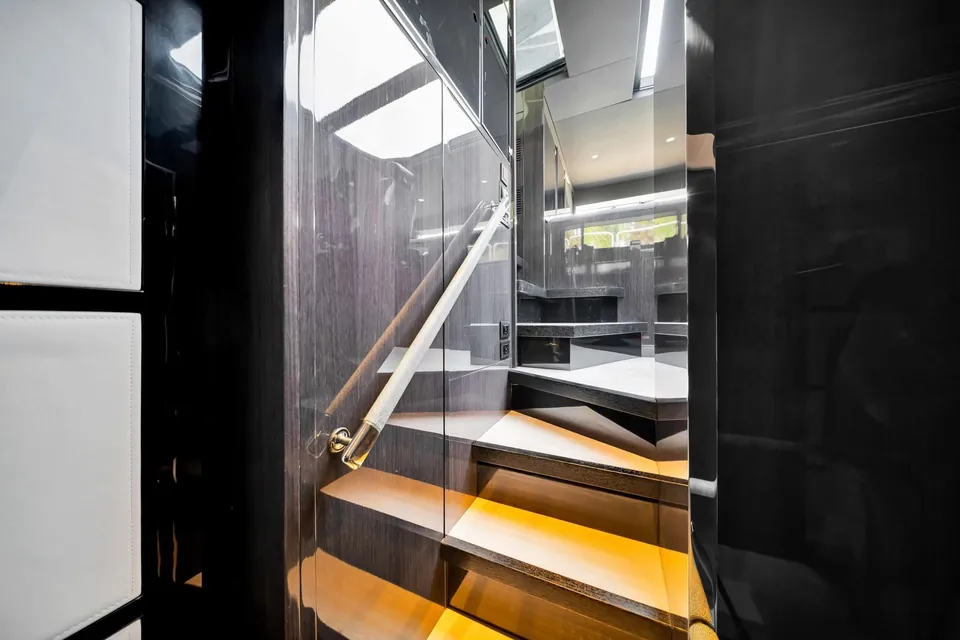 My Way, 2021 Sirena Yachts 88, photo 84