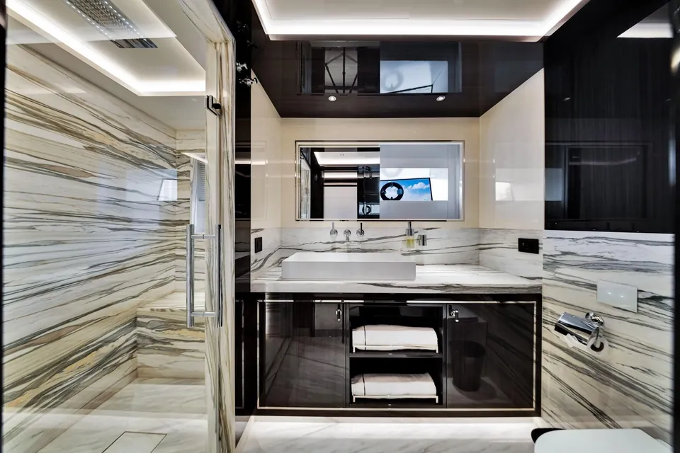My Way, 2021 Sirena Yachts 88, photo 97