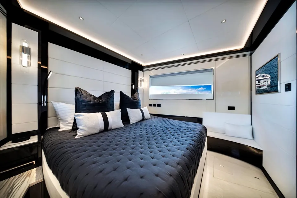 My Way, 2021 Sirena Yachts 88, photo 101