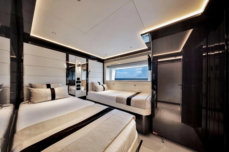 My Way, 2021 Sirena Yachts 88, photo 111