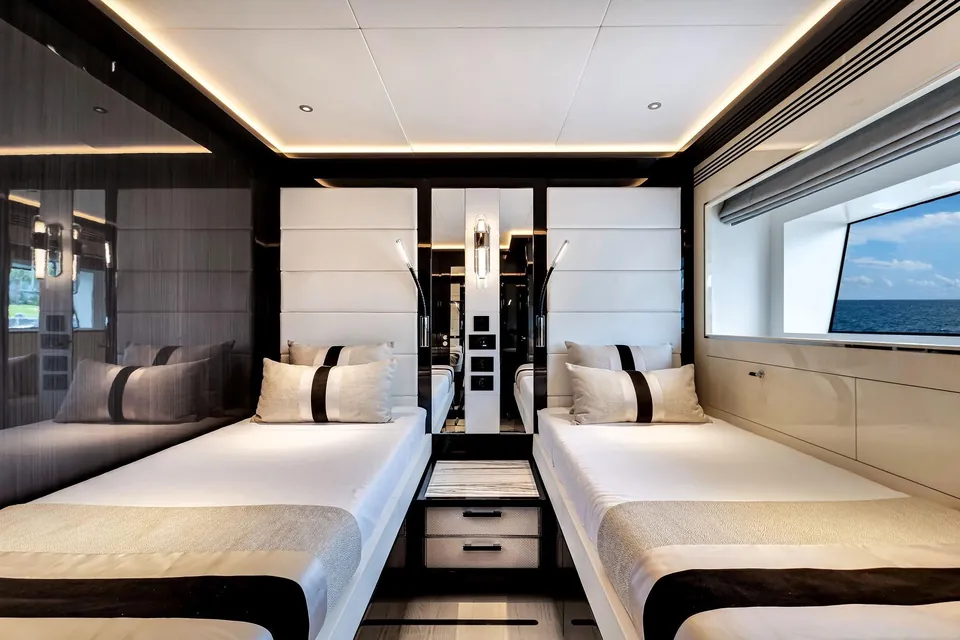 My Way, 2021 Sirena Yachts 88, photo 113