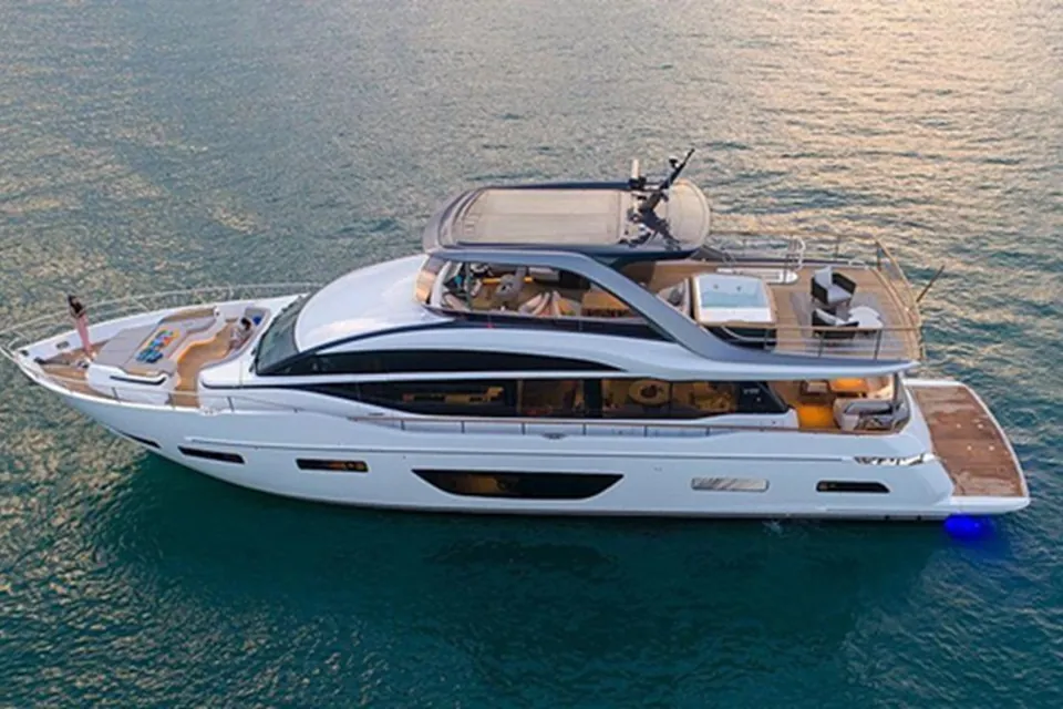 Poseidon XII, 2022 Princess Y85, photo 3