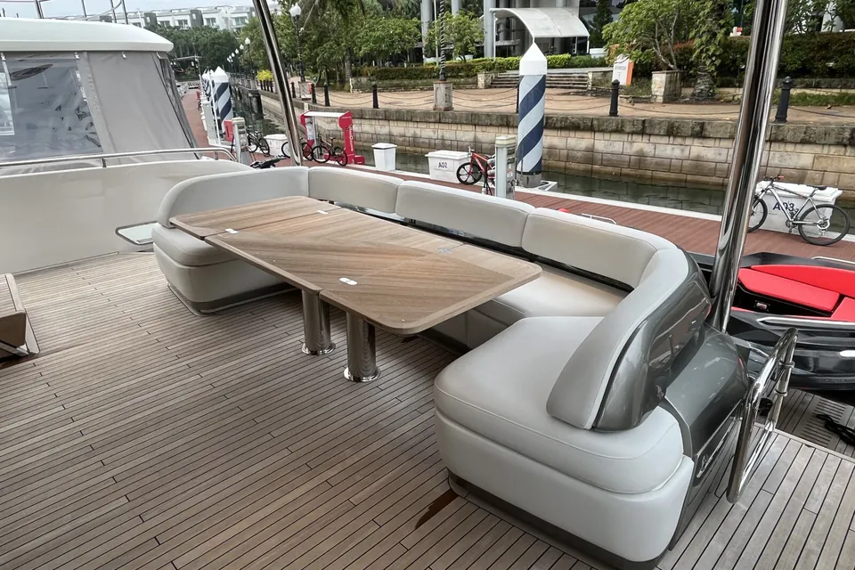 Poseidon XII, 2022 Princess Y85, photo 5