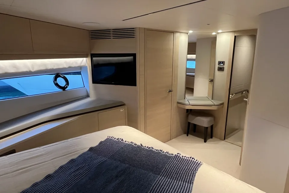 Poseidon XII, 2022 Princess Y85, photo 23