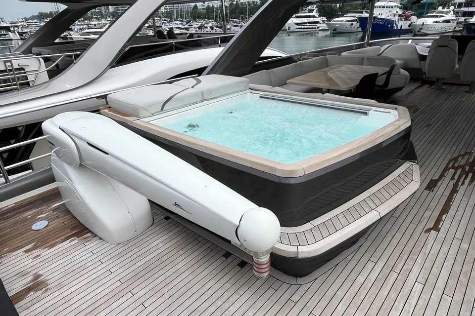 Poseidon XII, 2022 Princess Y85, photo 37