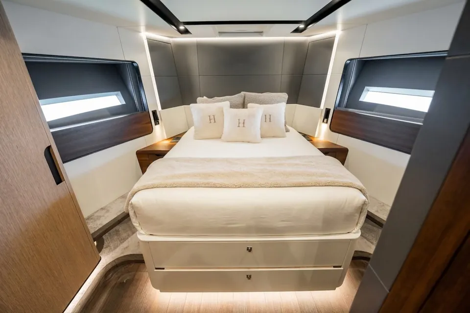 2023 Astondoa AS8, photo 46