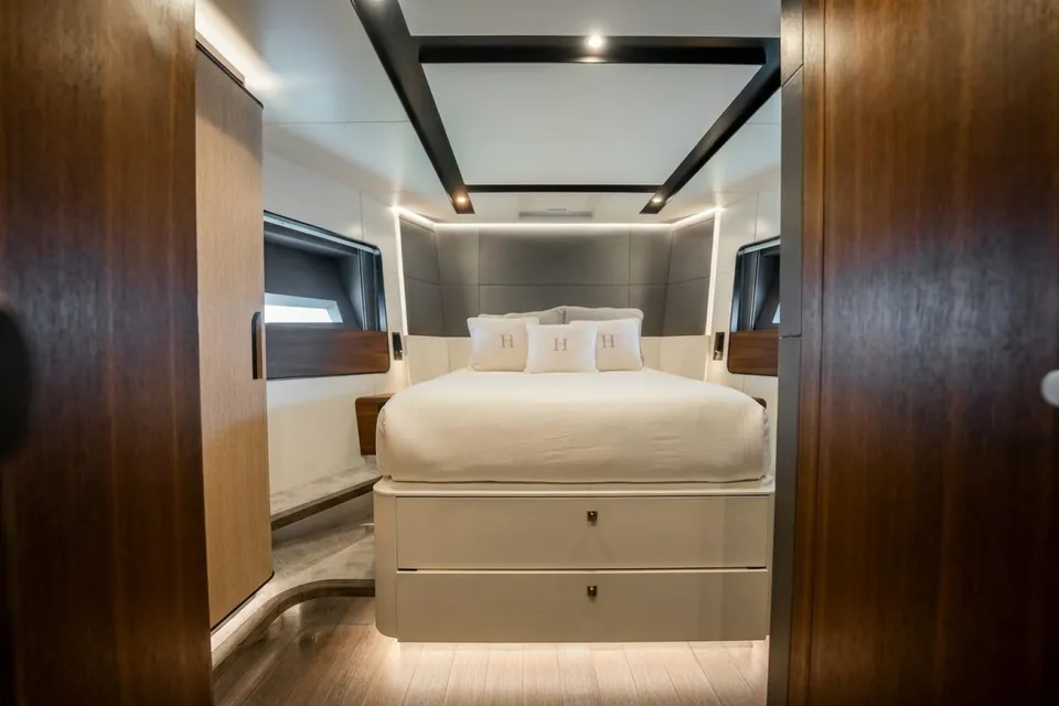 2023 Astondoa AS8, photo 73