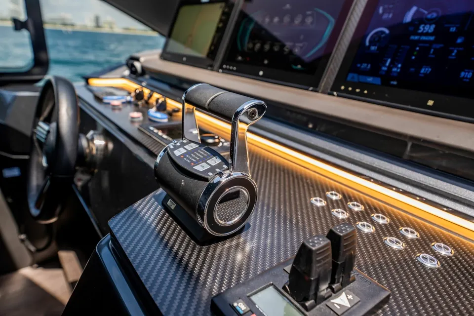 2023 Astondoa AS8, photo 93