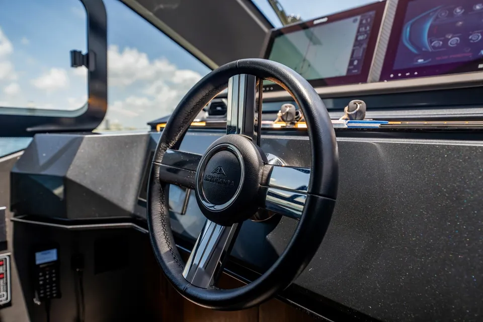 2023 Astondoa AS8, photo 110