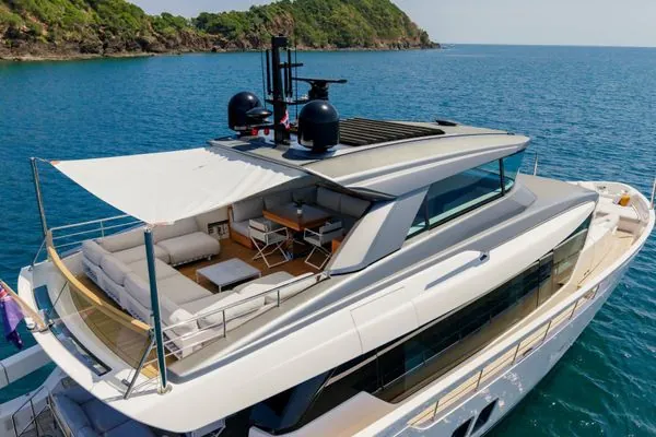 Invictum, 2023 Sanlorenzo SX76, photo 11