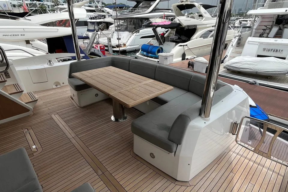 2019 Sunseeker 76 Yacht, photo 5