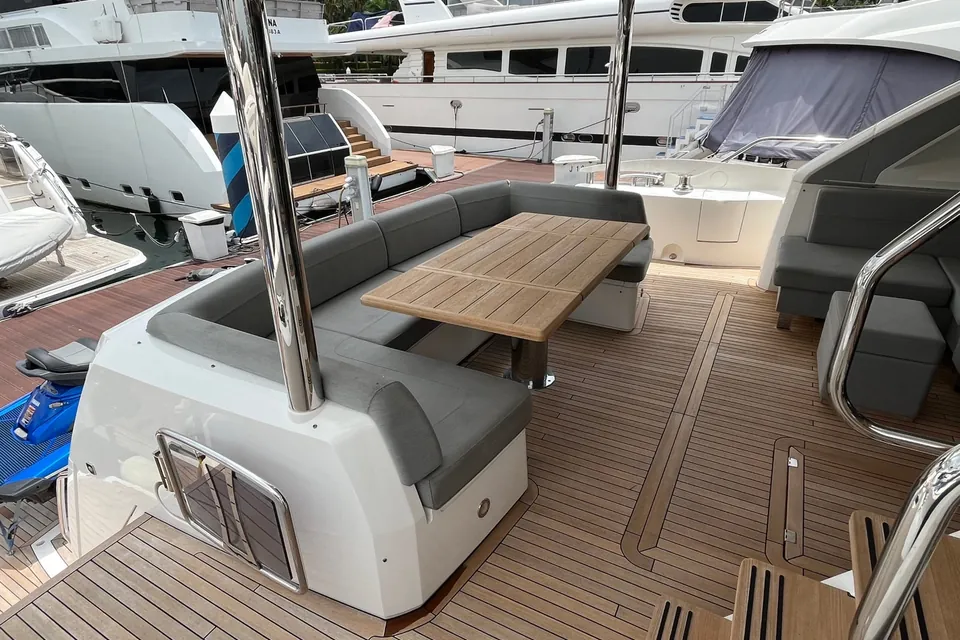2019 Sunseeker 76 Yacht, photo 6