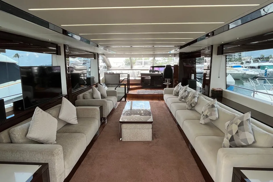 2019 Sunseeker 76 Yacht, photo 9