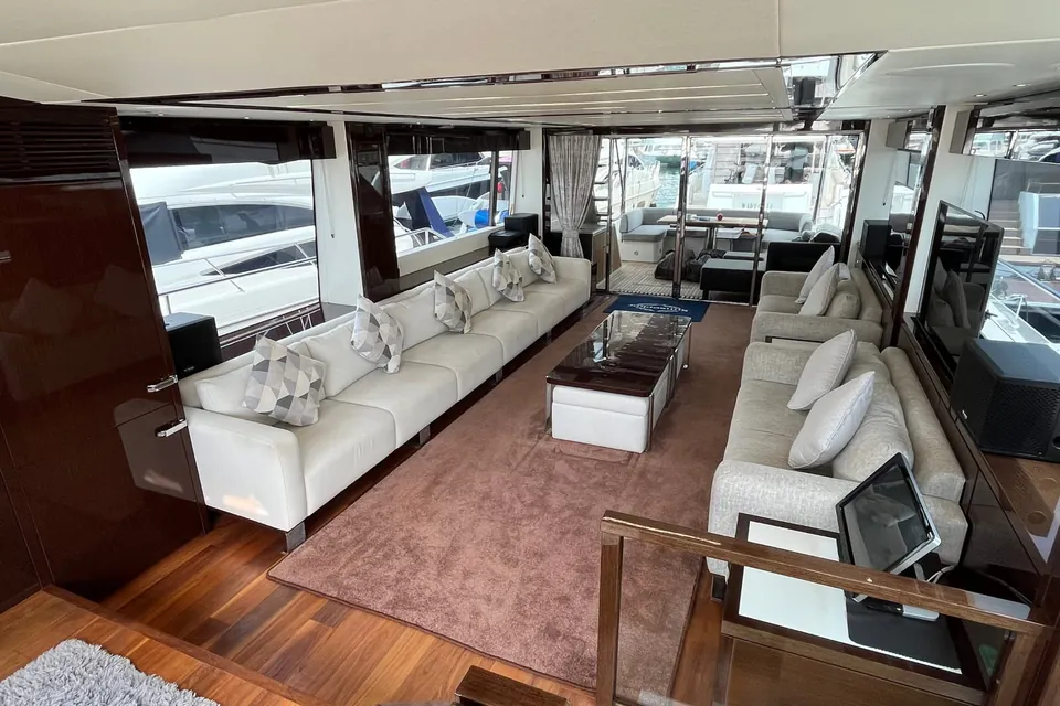 2019 Sunseeker 76 Yacht, photo 11