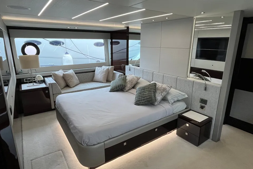 2019 Sunseeker 76 Yacht, photo 17