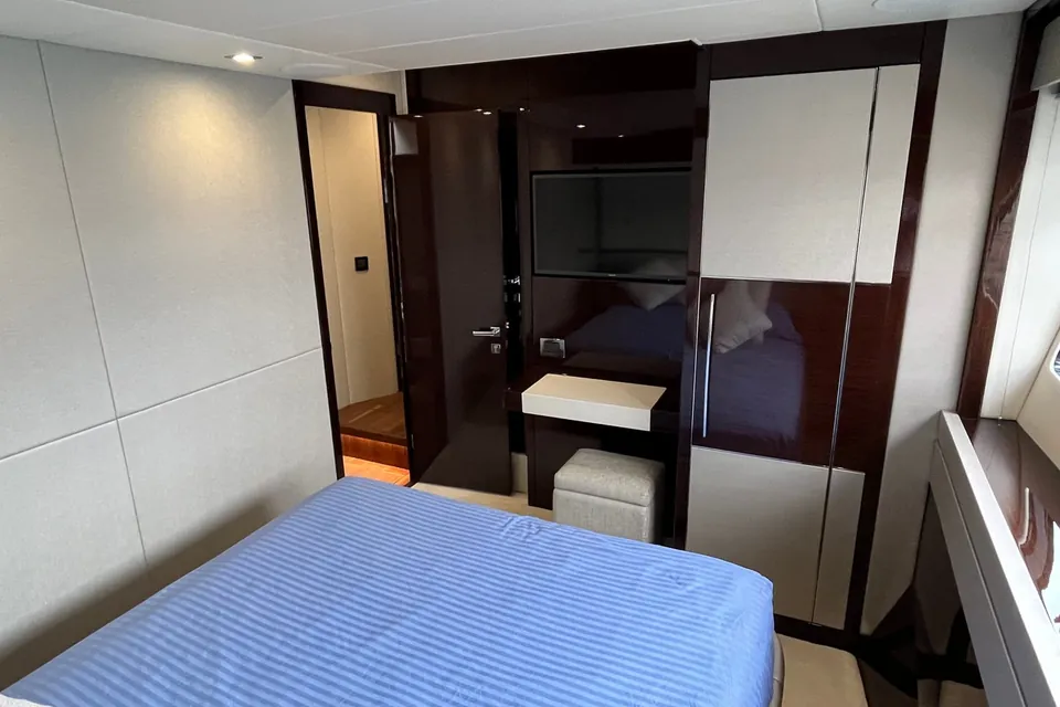 2019 Sunseeker 76 Yacht, photo 24
