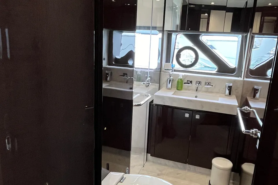 2019 Sunseeker 76 Yacht, photo 25