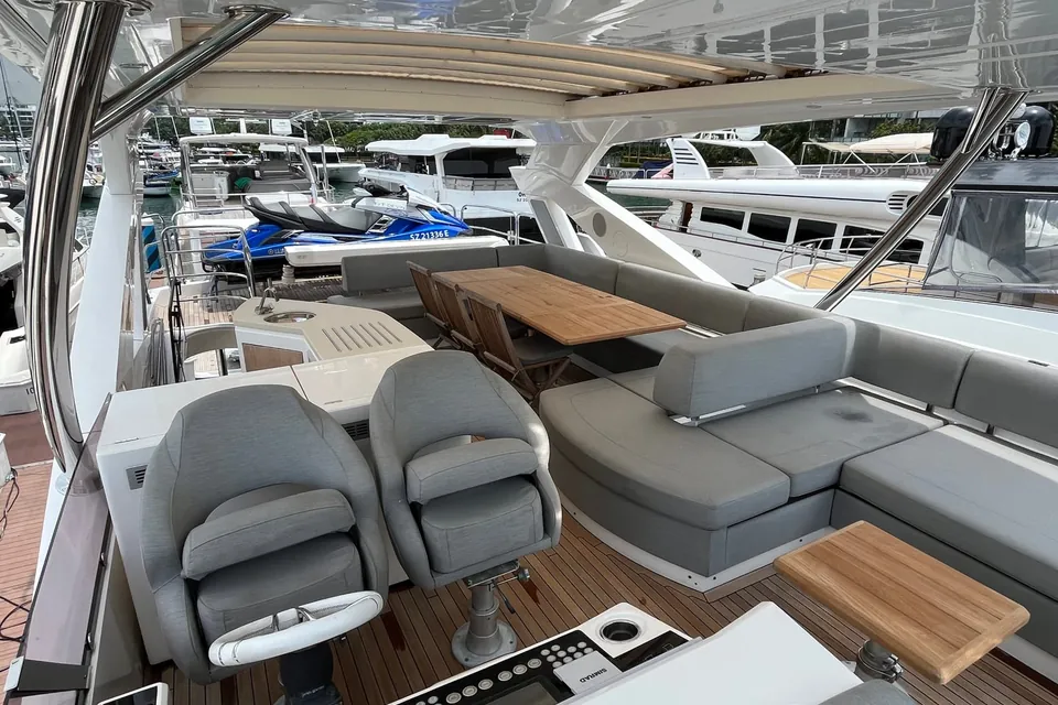 2019 Sunseeker 76 Yacht, photo 32