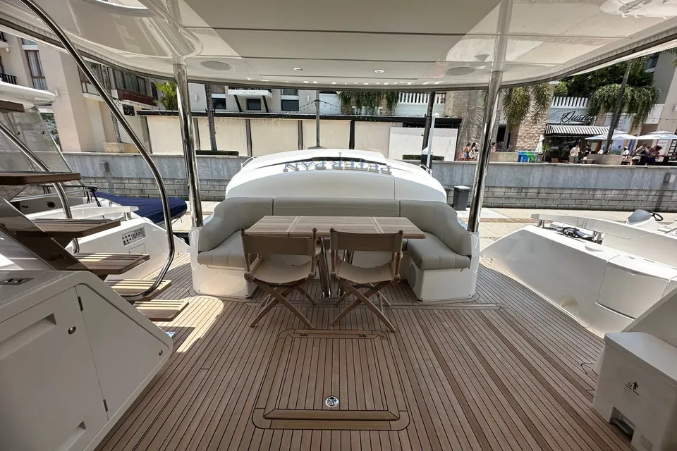 Peter Pan, 2021 Sunseeker Manhattan 68 (Mk1), photo 9