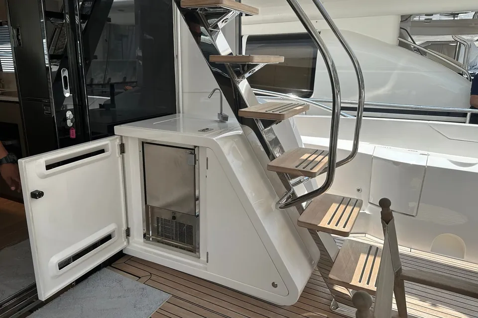 Peter Pan, 2021 Sunseeker Manhattan 68 (Mk1), photo 10