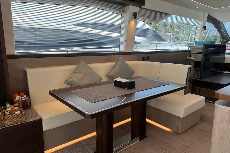 Peter Pan, 2021 Sunseeker Manhattan 68 (Mk1), photo 16